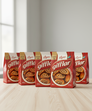 Lade das Bild in den Galerie-Viewer, Pågen Gifflar Cinnamon - 5 Packungen auf Tisch