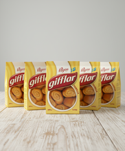 Lade das Bild in den Galerie-Viewer, Pågen Gifflar Vanilla - 5 Packungen auf Tisch
